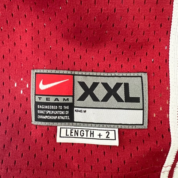 LeBron James Cleveland Cavaliers Nike Jerseys size XXL - Picture 4 of 10